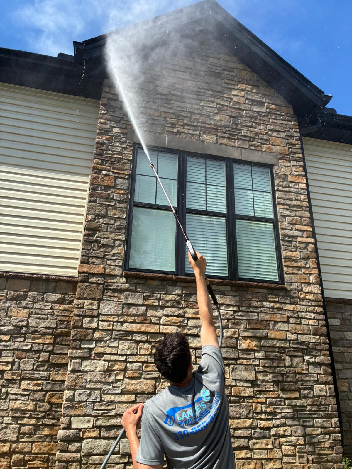 Professional Roof Cleaning Done in Cuyahoga Falls, OHIO